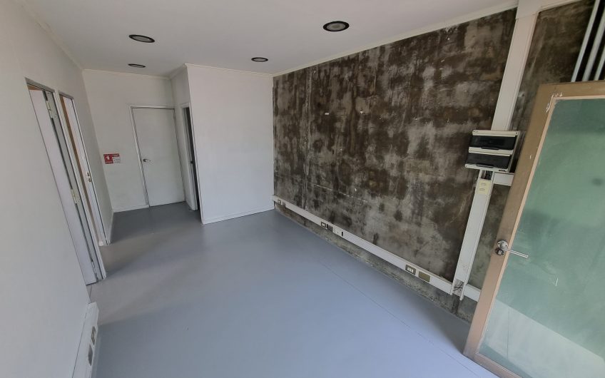 ARRIENDO GALPON QUILICURA PORTAL DEL GALPON 200 M2