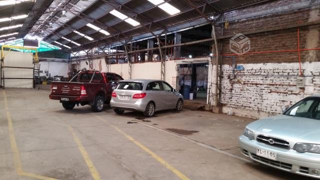 Amplia propiedad industrial Estación Central