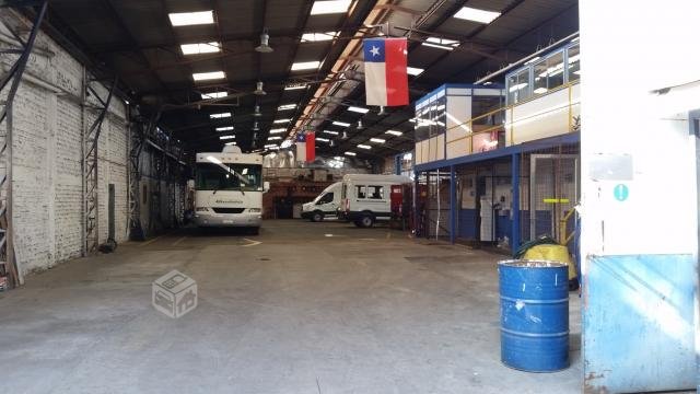 Amplia propiedad industrial Estación Central