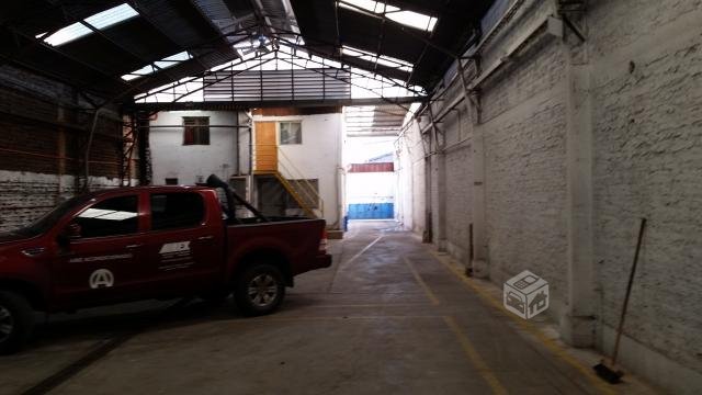 Galpón Industrial estación central
