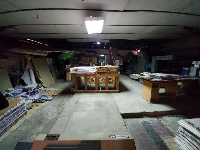 Casa comercial con Galpón Esperanza Santiago
