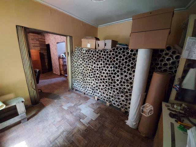 Casa comercial con Galpón Esperanza Santiago