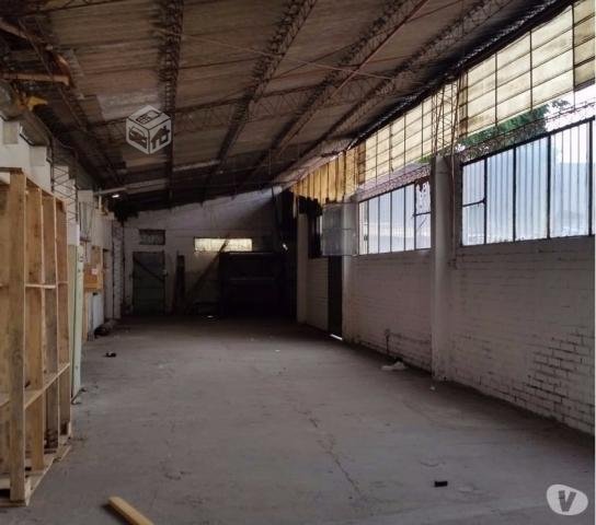 Propiedad industrial en El Bosque en venta