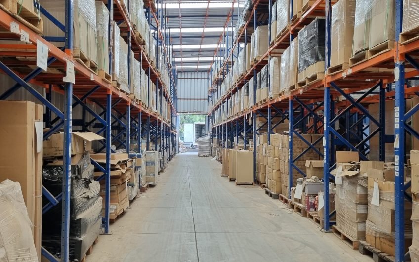 GALPON INDUSTRIAL EN QUILICURA  4.000 m2
