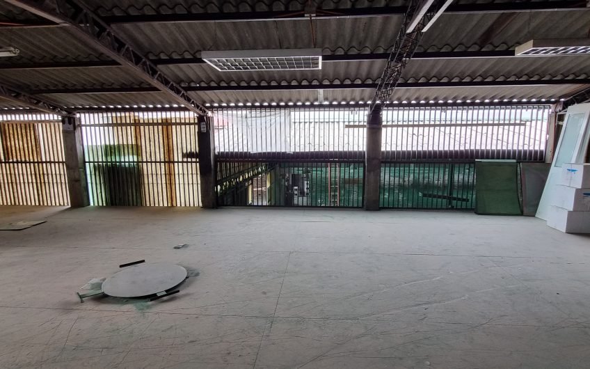 GALPON INDUSTRIAL EN VENTA SAN JOAQUIN 1000 M2