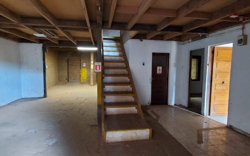GALPON INDUSTRIAL ARRIENDO LO ESPEJO 580 M2