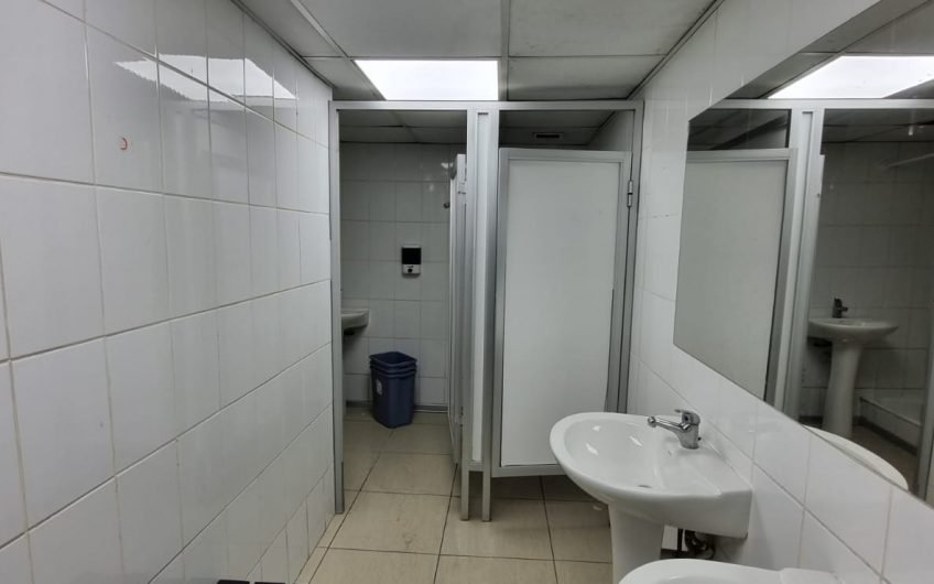 GRAN LOCAL COMERCIAL, EX CINE EN  GALERIA ALESSANDRI 1200 M2