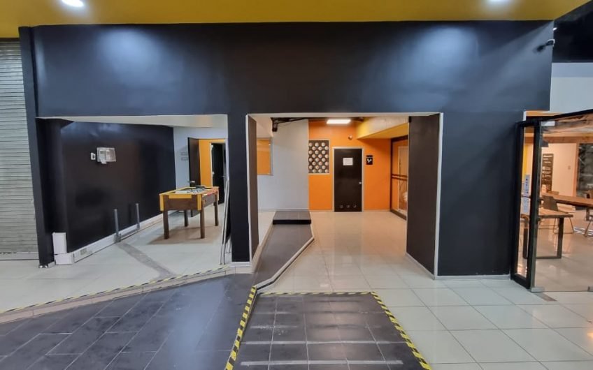 GRAN LOCAL COMERCIAL, EX CINE EN  GALERIA ALESSANDRI 1200 M2