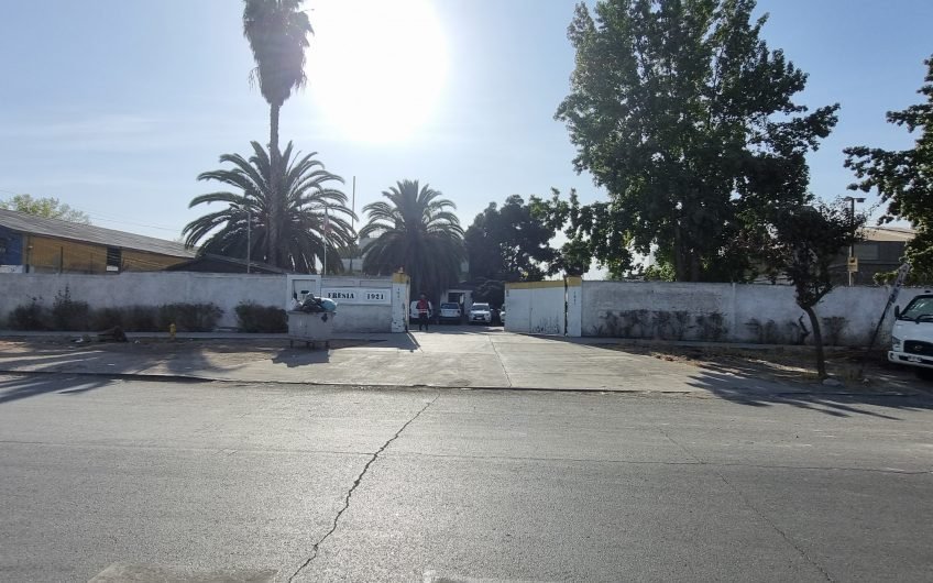 GALPON INDUSTRIAL EN RENCA 300 M2  CONDOMINIO