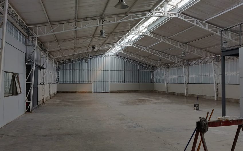 GALPON INDUSTRIAL ARRIENDO SAN RAMON 1000 M2