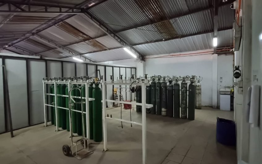 GALPON INDUSTRIAL EN QUINTA NORMAL CALLE NEPTUNO 305 M2