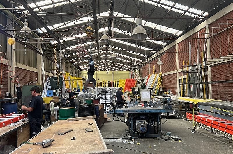 PROPIEDAD INDUSTRIAL MACUL ARRIENDO 520 UF
