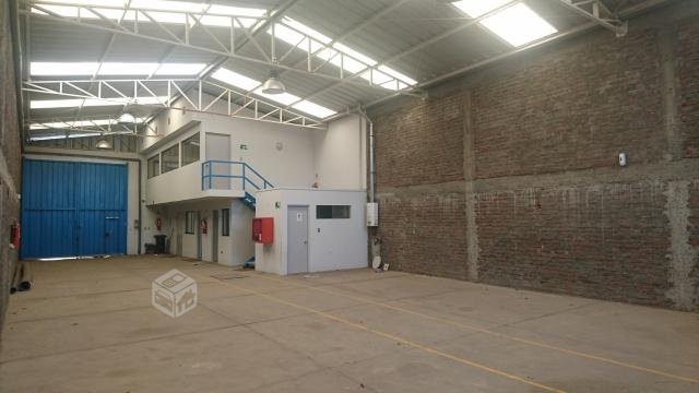 GALPON INDUSTRIAL ESTACIÓN CENTRAL 350 M2
