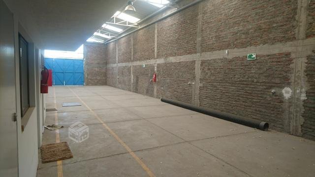 GALPON INDUSTRIAL ESTACIÓN CENTRAL 350 M2