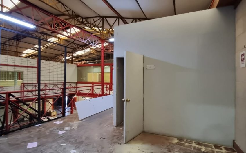 GALPON INDUSTRIAL QUINTA NORMAL ARRIENDO