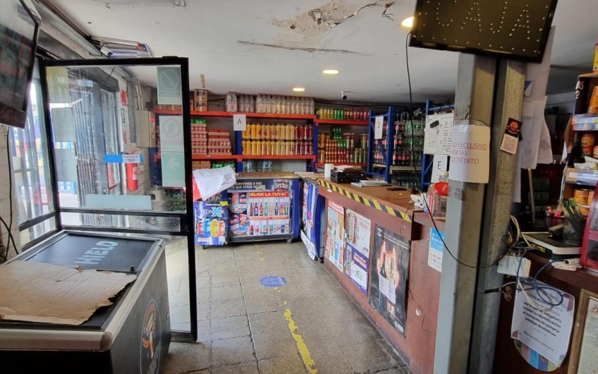 LOCAL  DISTRIBUIDORA LICORES QUILICURA