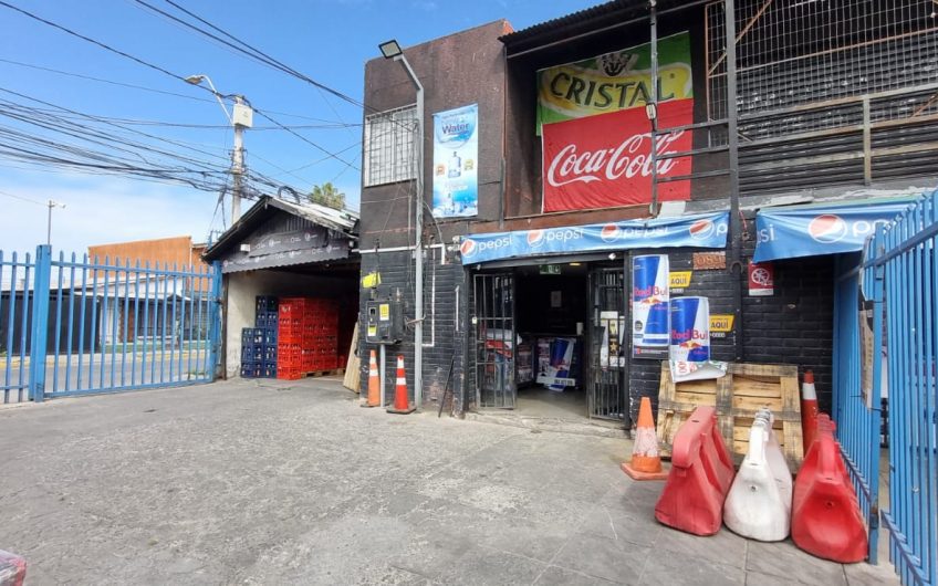 LOCAL  DISTRIBUIDORA LICORES QUILICURA