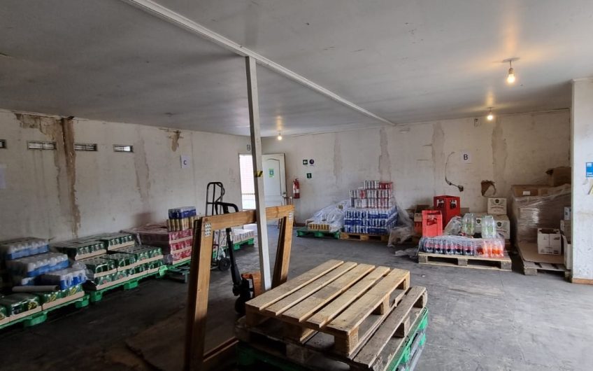 LOCAL  DISTRIBUIDORA LICORES QUILICURA