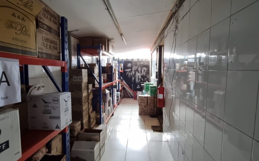 LOCAL  DISTRIBUIDORA LICORES QUILICURA