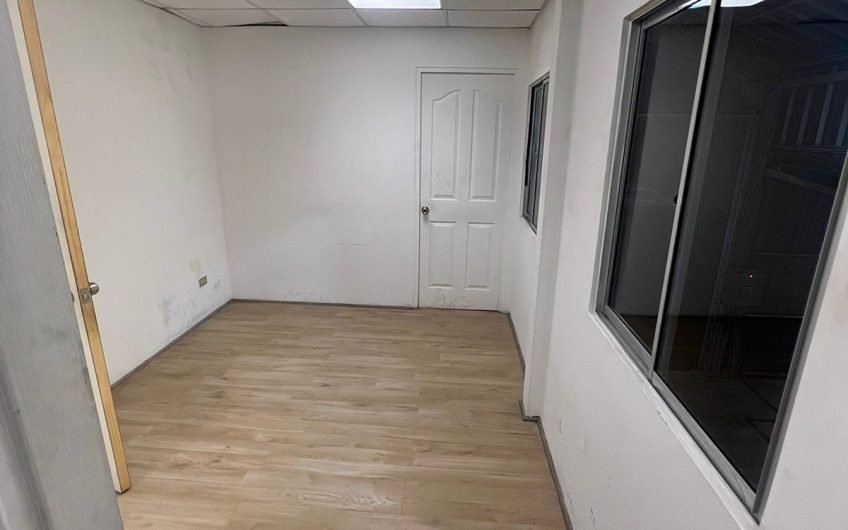 GALPON INDUSTRIAL 700 M2 ARRIENDO VESPUCIO ESQUINA PANAMERICANA