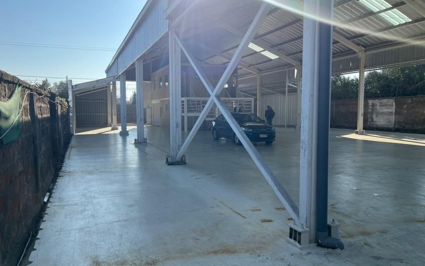 GALPON INDUSTRIAL 700 M2 ARRIENDO VESPUCIO ESQUINA PANAMERICANA