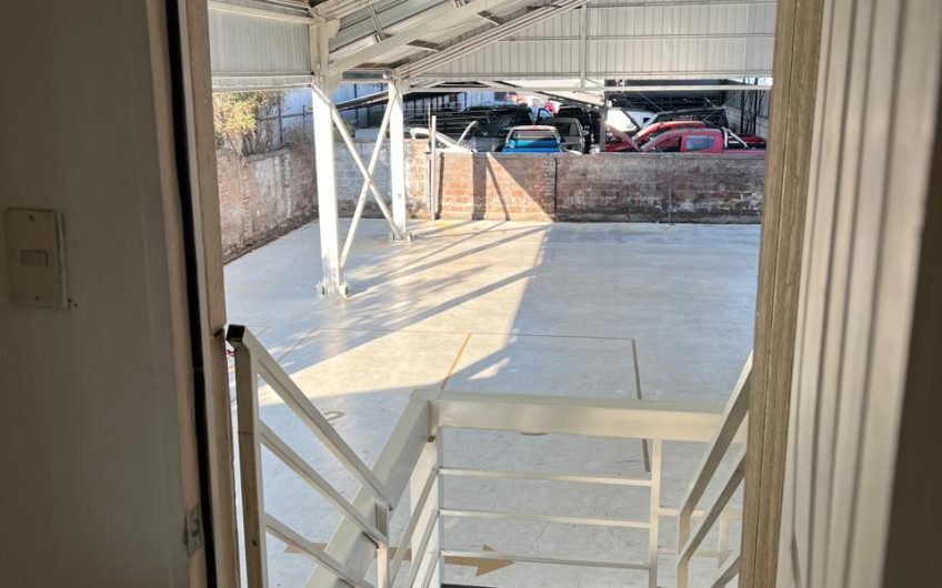 GALPON INDUSTRIAL 700 M2 ARRIENDO VESPUCIO ESQUINA PANAMERICANA