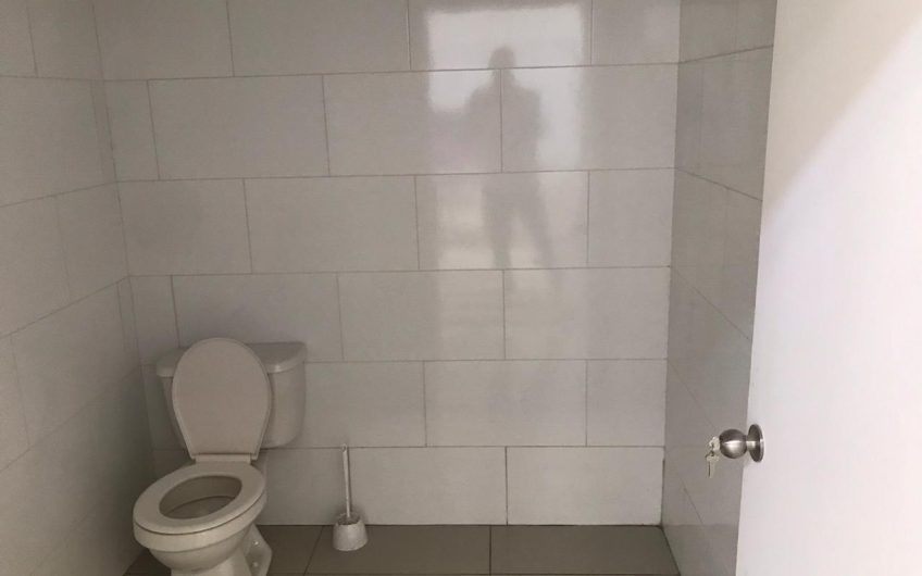 BODEGA COMERCIAL SANTA ROSA ARRIENDO