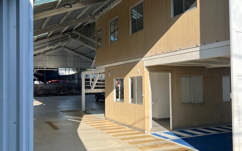 GALPON INDUSTRIAL 700 M2 ARRIENDO VESPUCIO ESQUINA PANAMERICANA