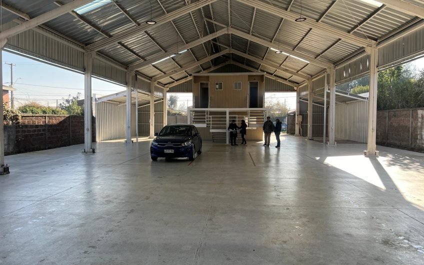 GALPON INDUSTRIAL 700 M2 ARRIENDO VESPUCIO ESQUINA PANAMERICANA