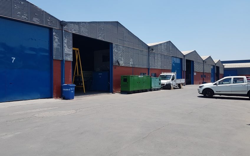 BODEGA INDUSTRIAL EN CONDOMINIO COLINA