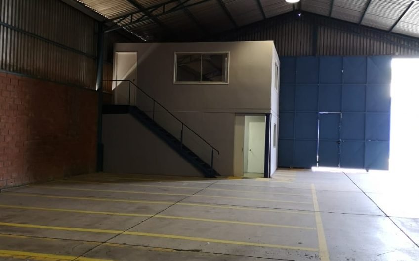 BODEGA INDUSTRIAL EN CONDOMINIO COLINA