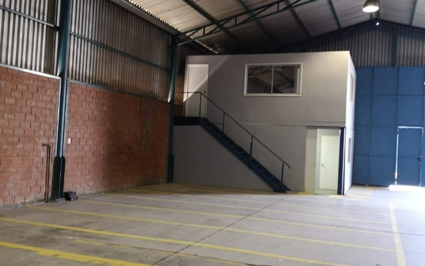 BODEGA INDUSTRIAL EN CONDOMINIO COLINA