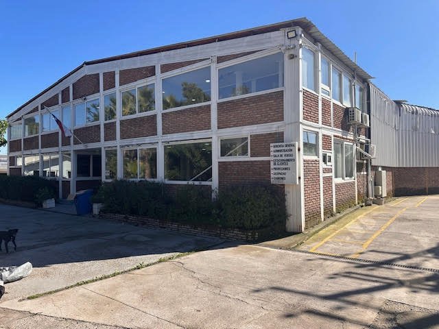 Propiedad Industrial  arriendo La Pintana