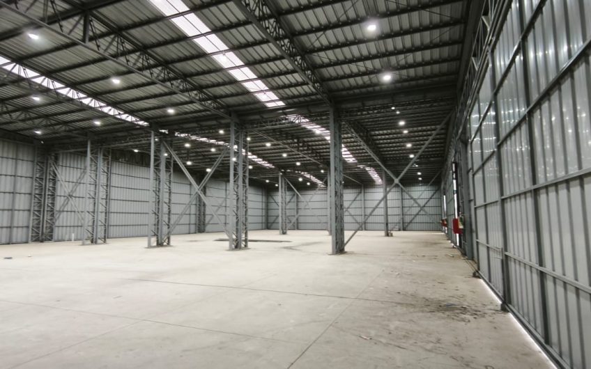 GALPON INDUSTRIAL LAMPA  1800 M2