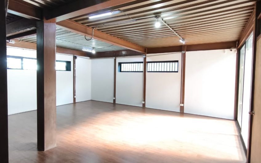 BODEGA COMERCIAL RECOLETA ARRIENDO