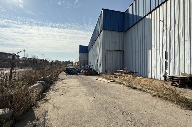 BODEGA INDUSTRIAL 1570 M2 LO BOZA