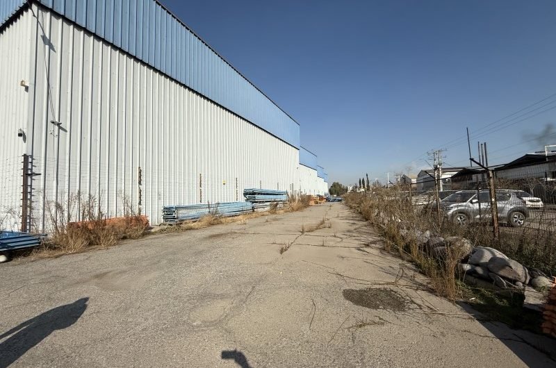 BODEGA INDUSTRIAL 1570 M2 LO BOZA