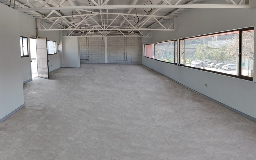 LOCAL COMERCIAL Y OFICINAS ARRIENDO