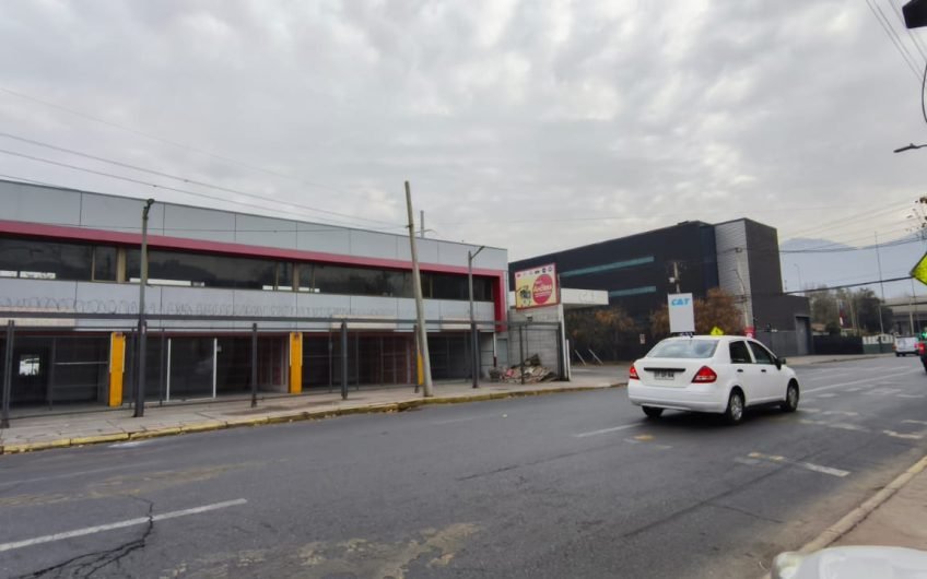 LOCAL COMERCIAL Y OFICINAS ARRIENDO