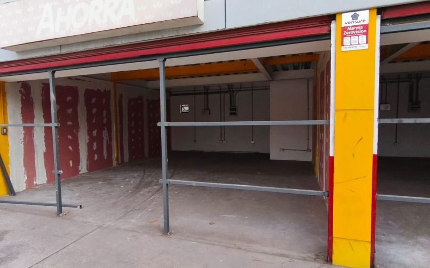 LOCAL COMERCIAL Y OFICINAS ARRIENDO