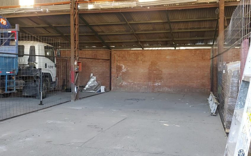 Galpón Industrial 4000 M2 Renca, Lado Autopista