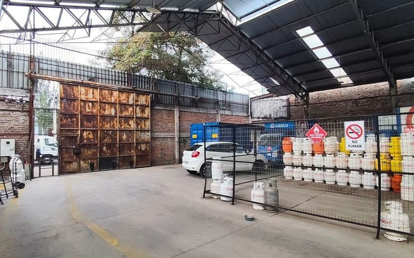 GALPÓN INDUSTRIAL ARRIENDO QUINTA NORMAL 900 M2