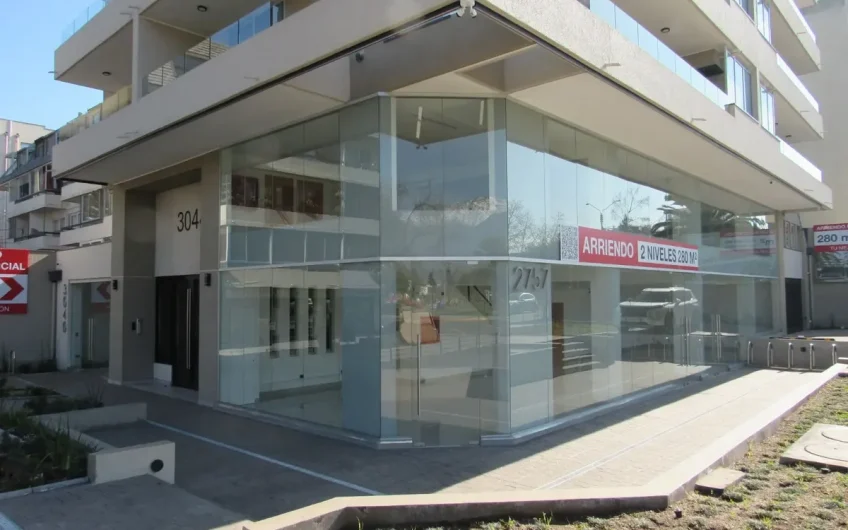 LOCAL COMERCIAL LOS LEONES  PROVIDENCIA 280 M2 ARRIENDO