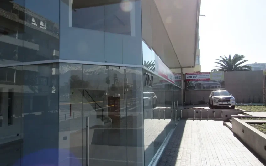 LOCAL COMERCIAL LOS LEONES  PROVIDENCIA 280 M2 ARRIENDO