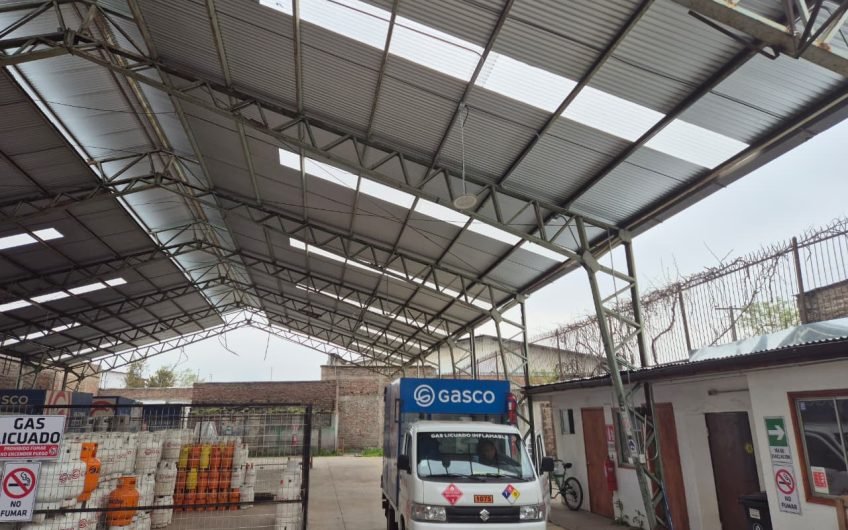 GALPÓN INDUSTRIAL ARRIENDO QUINTA NORMAL 900 M2