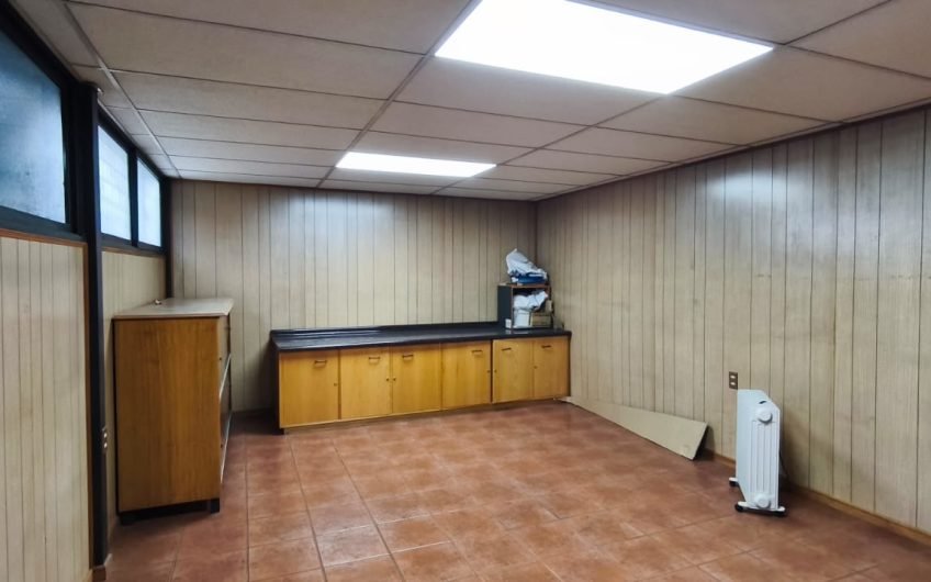 LOCAL COMERCIAL Y OFICINA  SANTIAGO