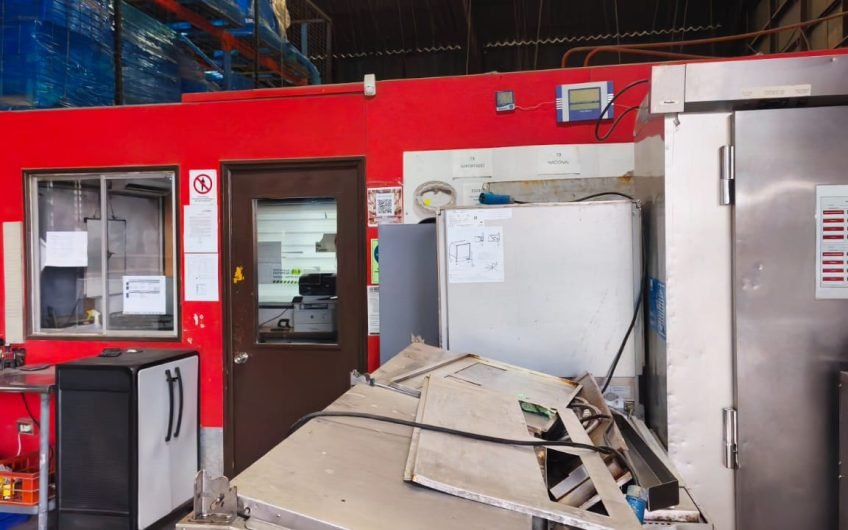 PROPIEDAD INDUSTRIAL VENTA  EN PARQUE INDUSTRIAL LA REINA