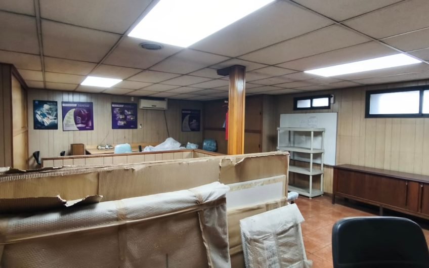 LOCAL COMERCIAL Y OFICINA  SANTIAGO